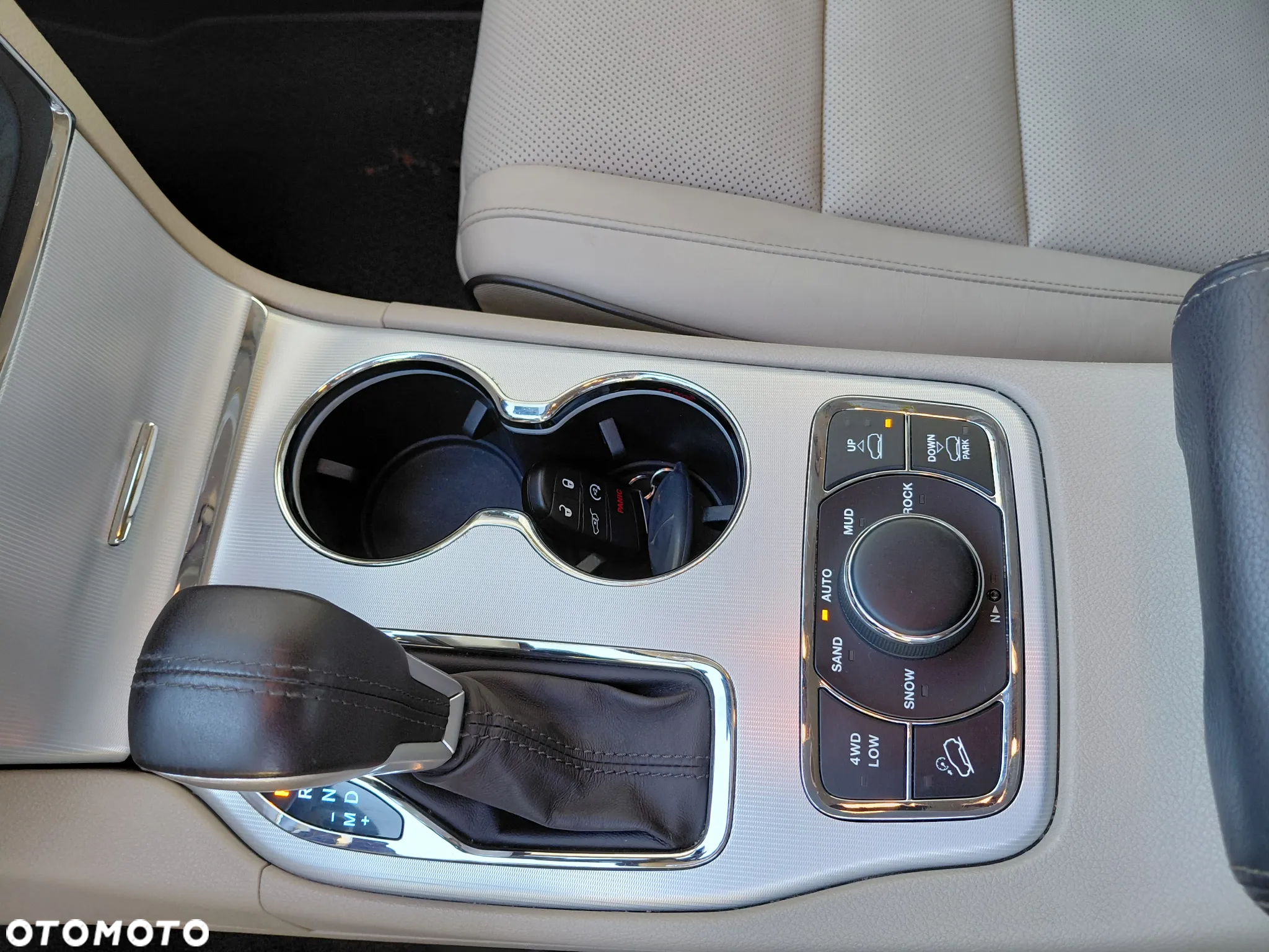 Jeep Grand Cherokee 5.7 V8 HEMI 4WD Automatik Summit - 19