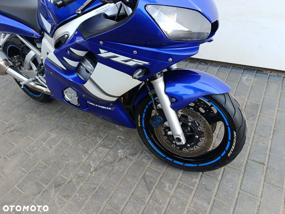 Yamaha R6 - 27