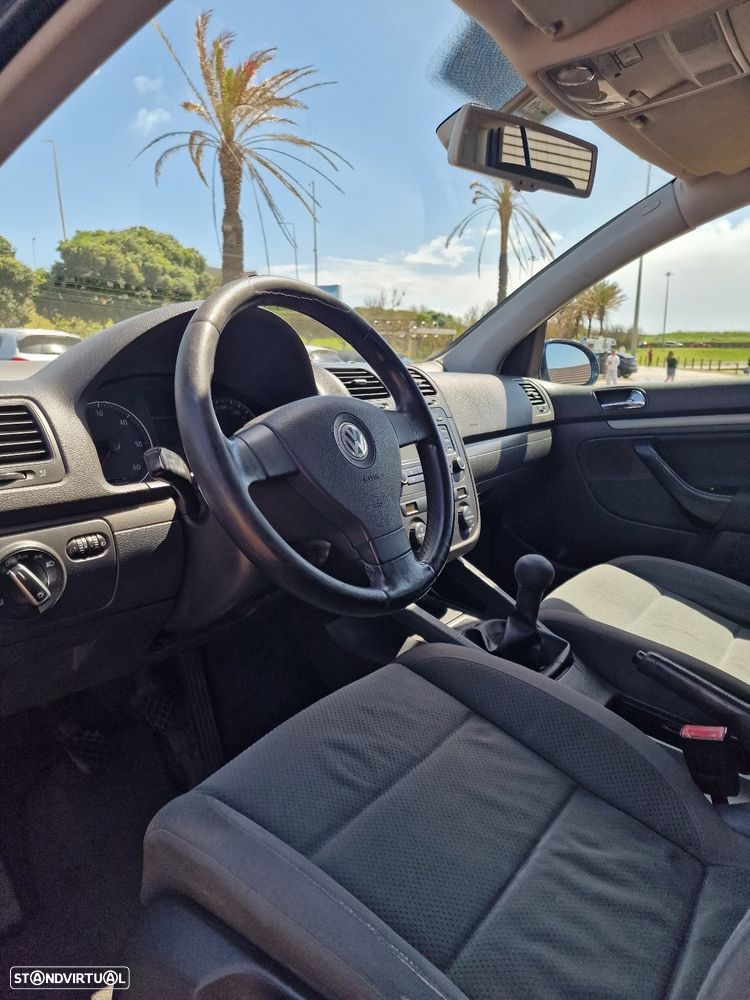 VW Golf 1.9 TDi 6V Confortline - 10