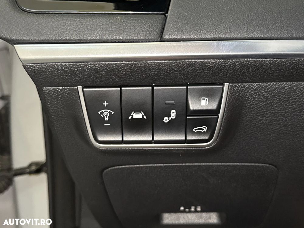 Kia Stinger - 16