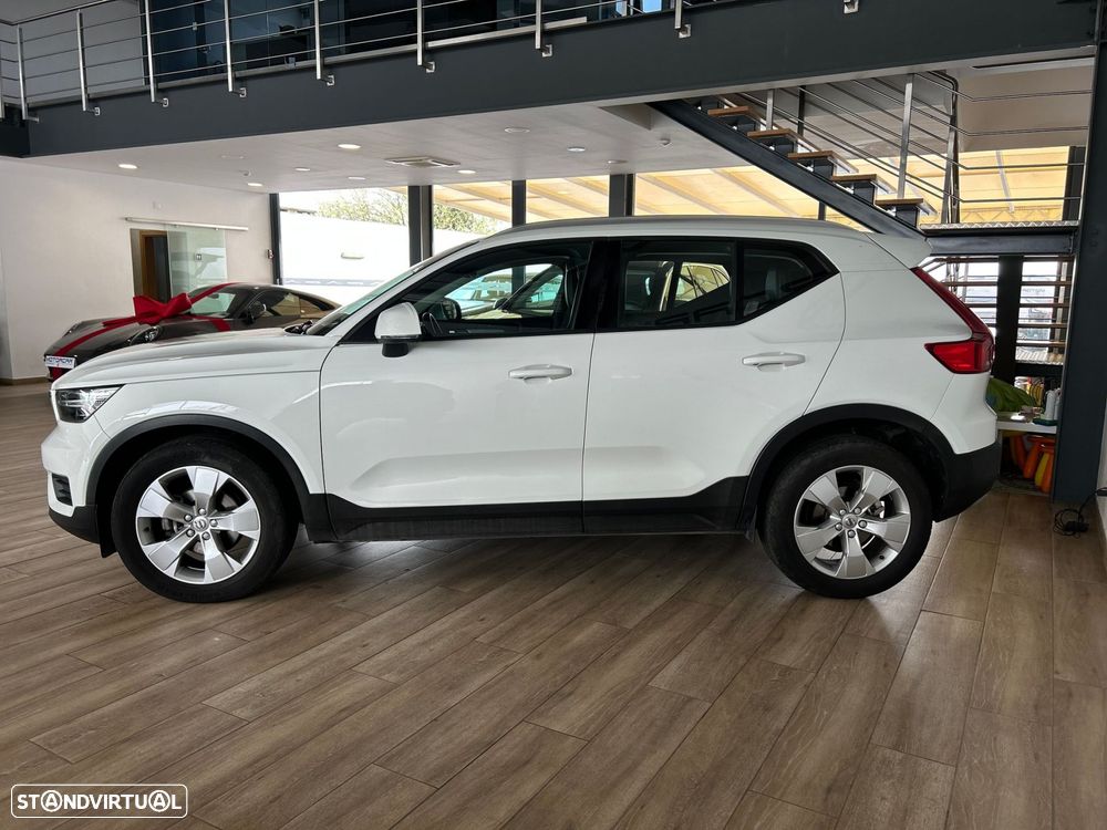 Volvo XC 40 2.0 D3 Momentum Plus Geartronic - 3