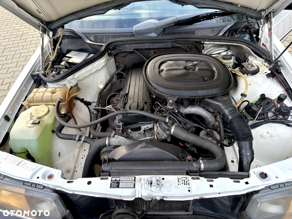 Mercedes-Benz W201 (190) - 8