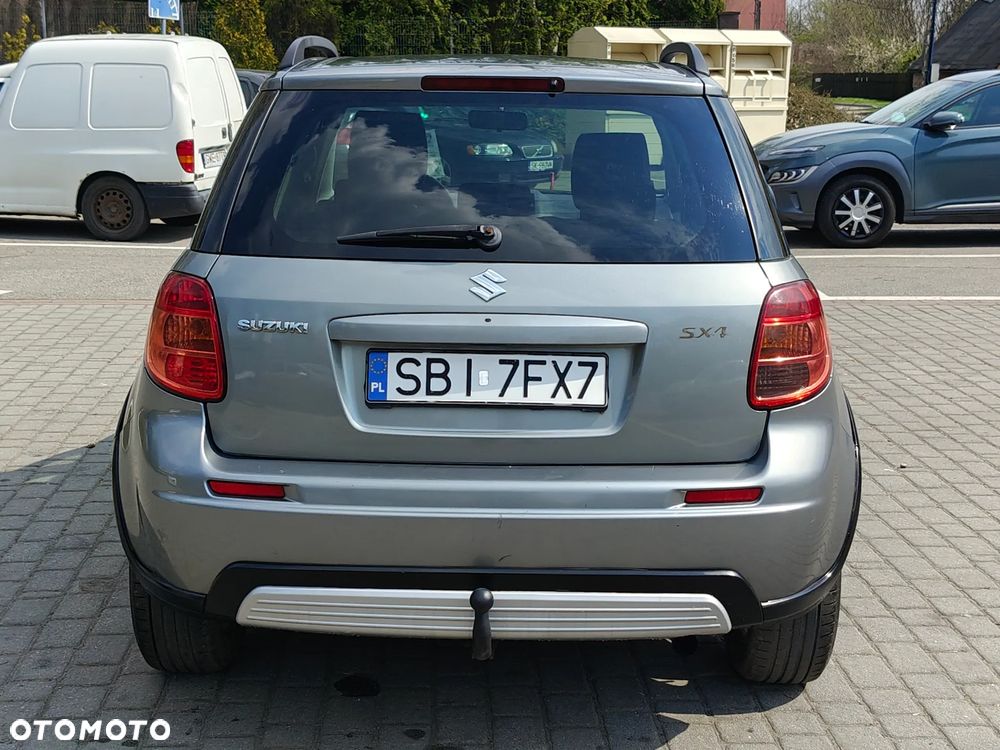 Suzuki SX4 1.9 DDiS DPF Streetline 4x2 Club - 9
