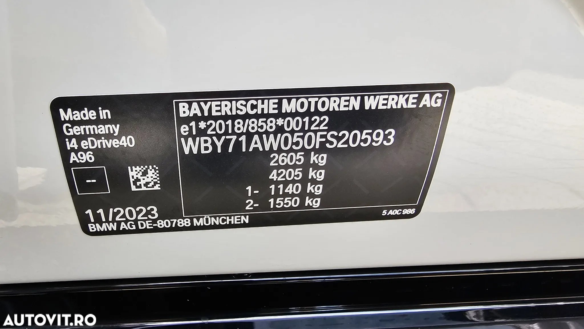 BMW i4 eDrive40 - 11