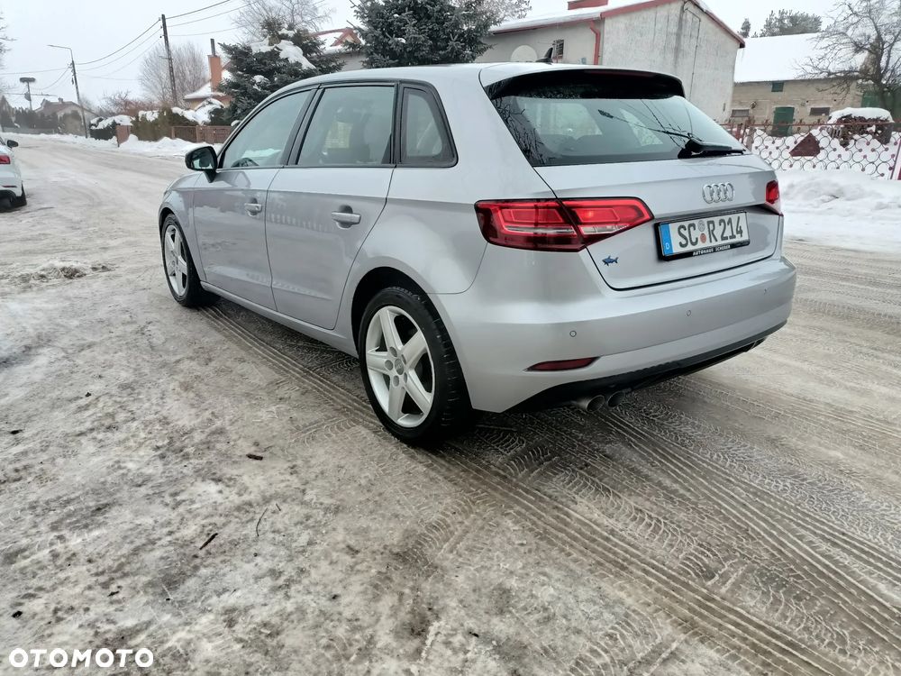 Audi A3 Sportback 35 TDI S tronic - 11