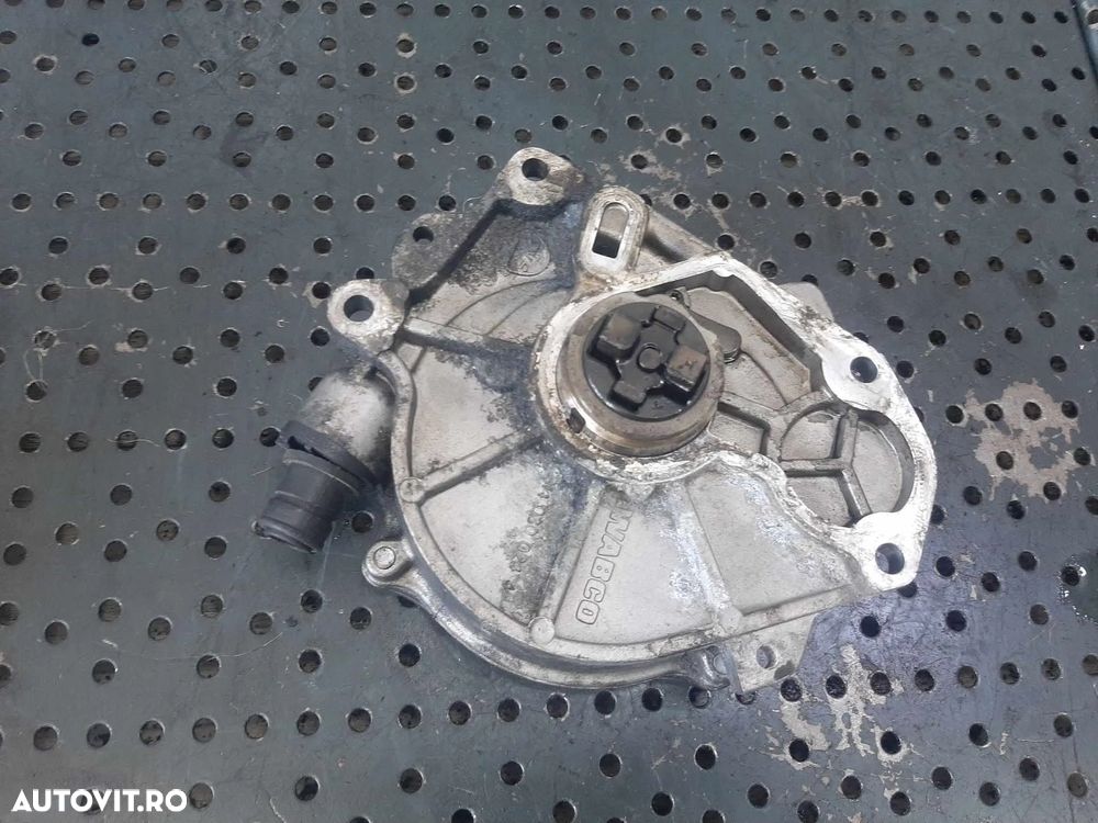 pompa vacuum 1.6 tdi cay audi a1 8x a3 8p vw golf 6 touran 1t3 polo 6r seat ibiza 5 skoda 03l145100b - 1