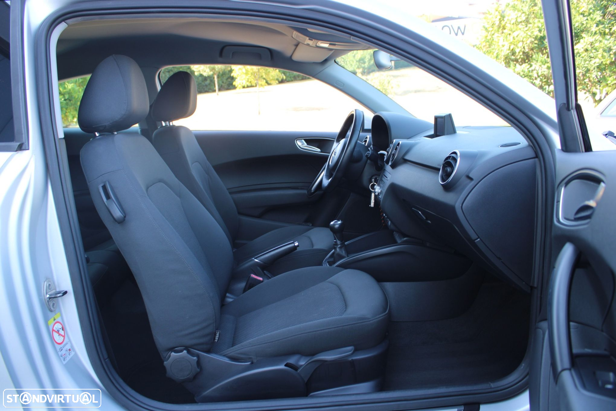 Audi A1 1.6 TDI Advance - 26