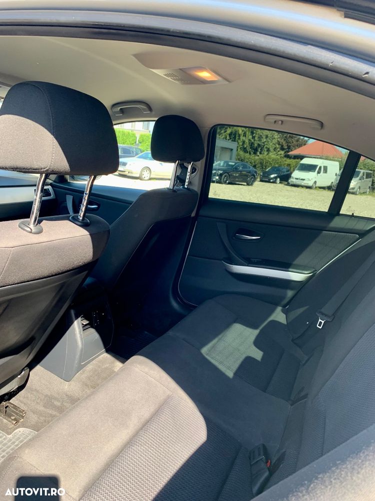 BMW Seria 3 318i - 7
