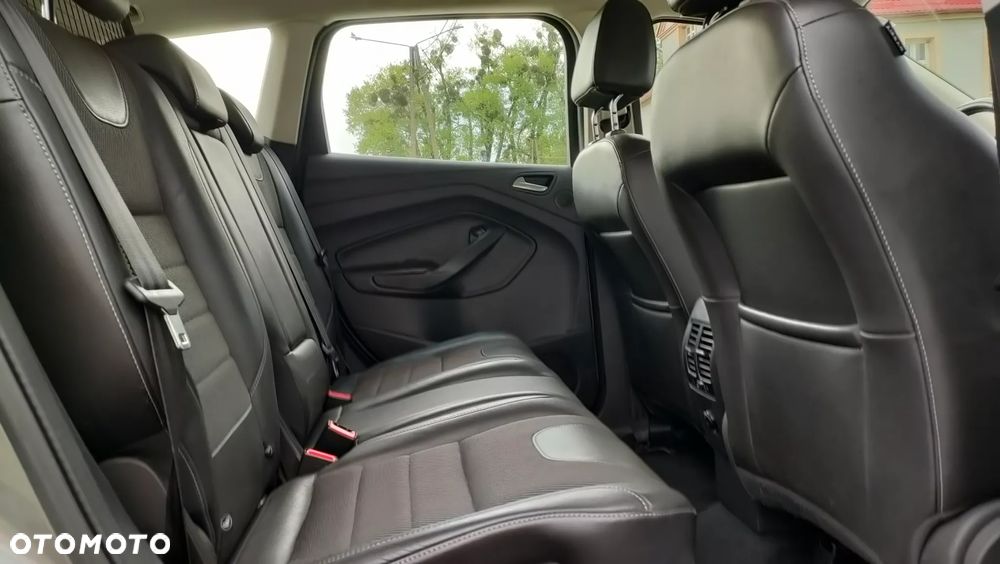 Ford Kuga 2.0 TDCi 4x4 Titanium - 13