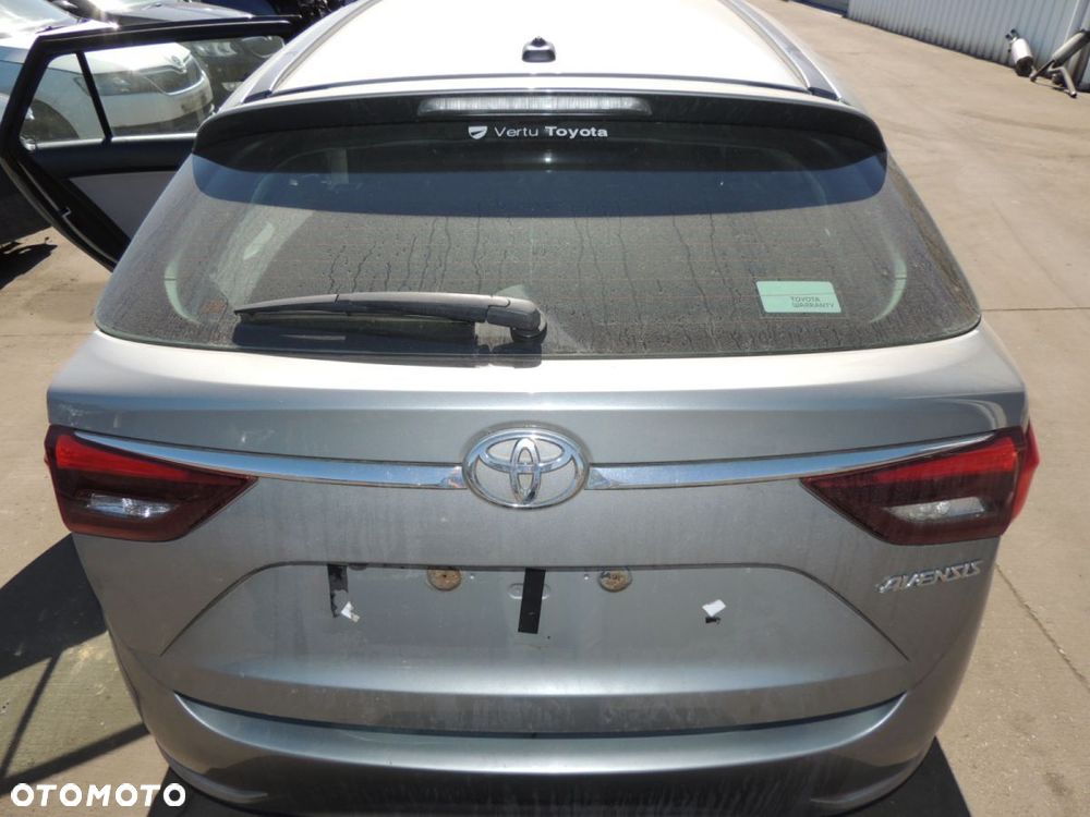 Klapa bagażnika Toyota Avensis T27 '18 lift kombi 1G6 - 1