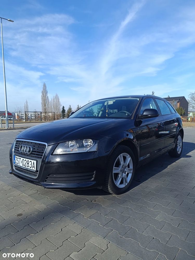 Audi A3 Sportback 1.4 TFSI Ambiente - 2