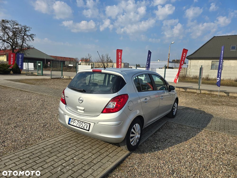 Opel Corsa 1.4 16V Edition - 6