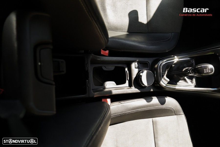 Opel Astra 1.7 CDTI Cosmo - 25