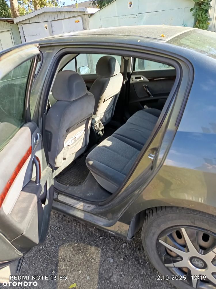 Peugeot 407 1.6 HDI Presence - 12