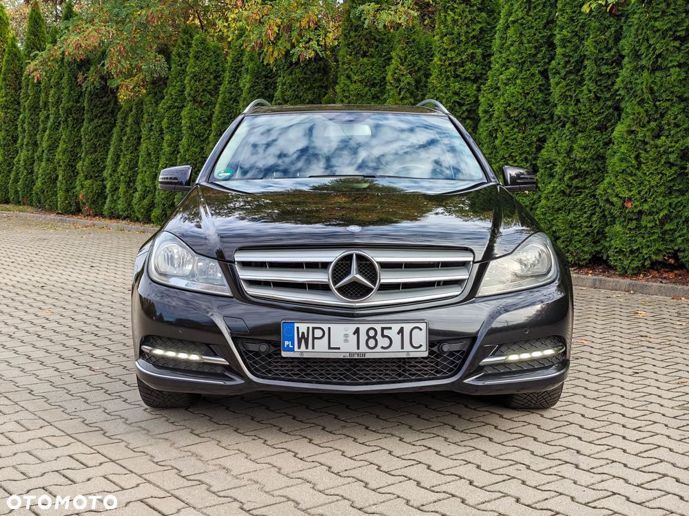 Mercedes-Benz Klasa C 180 CGI BlueEff Avantgarde - 16