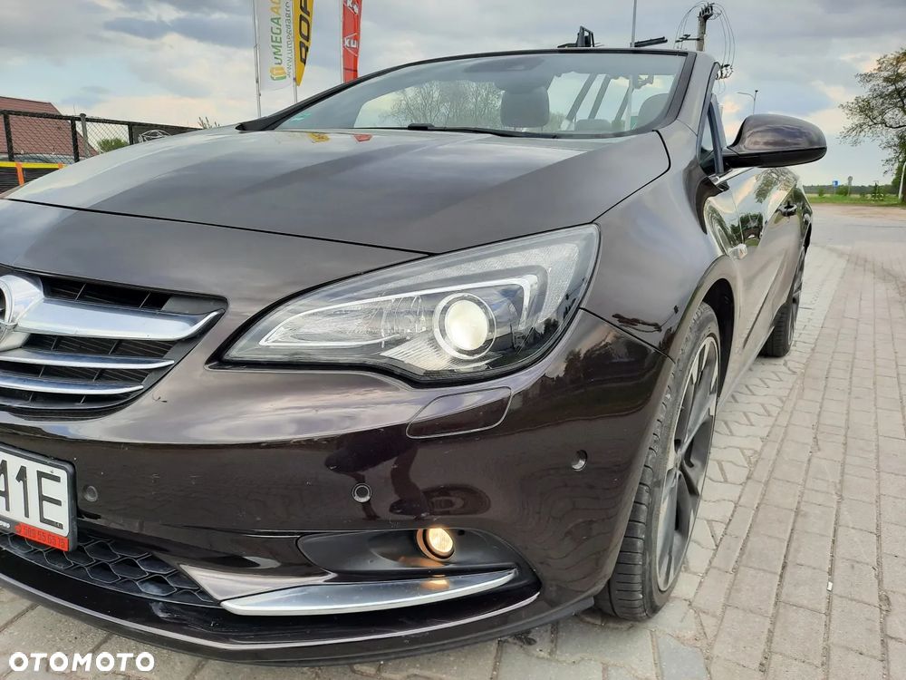Opel Cascada 2.0 CDTI Cosmo S&S - 11
