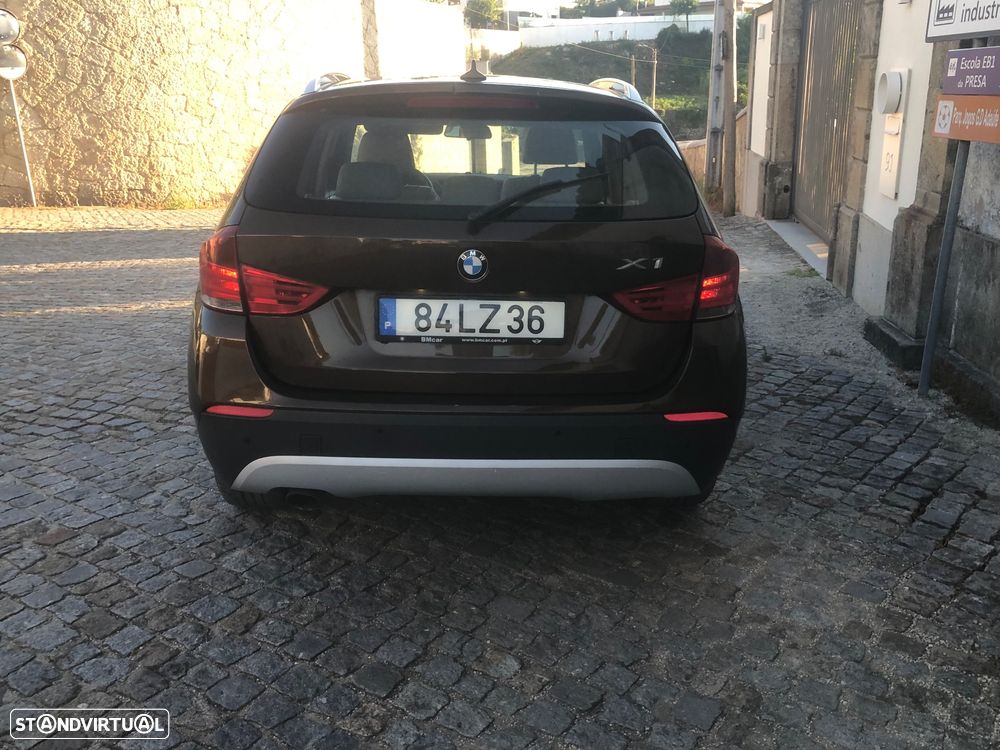 BMW X1 18 d sDrive xLine - 2