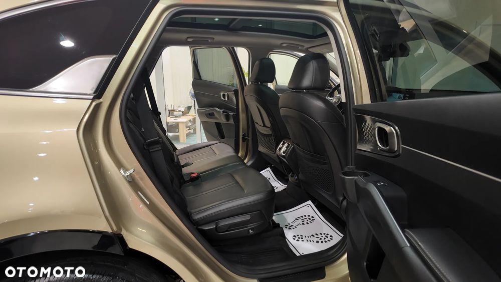 Kia Sorento - 32