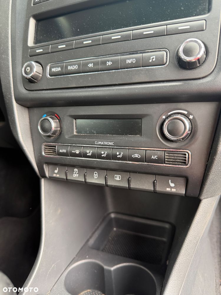 Skoda RAPID 1.2 TSI Active - 19
