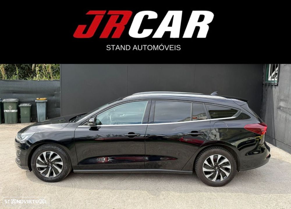 Ford Focus 1.0 EcoBoost S&S TITANIUM X - 3