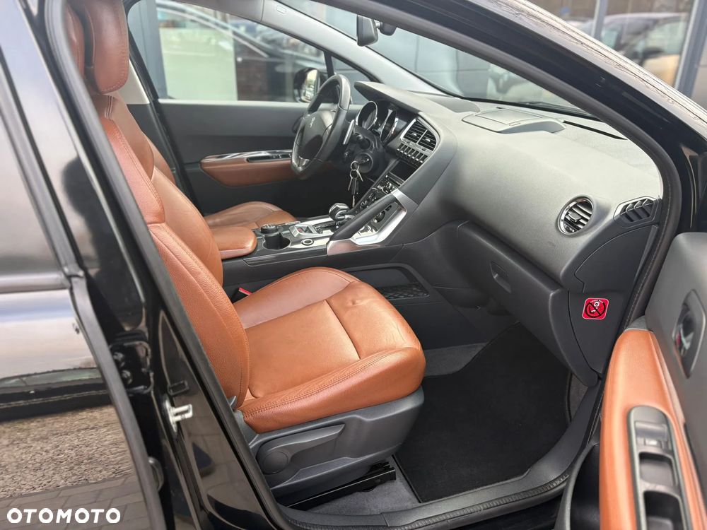 Peugeot 3008 Hybrid4 - 9