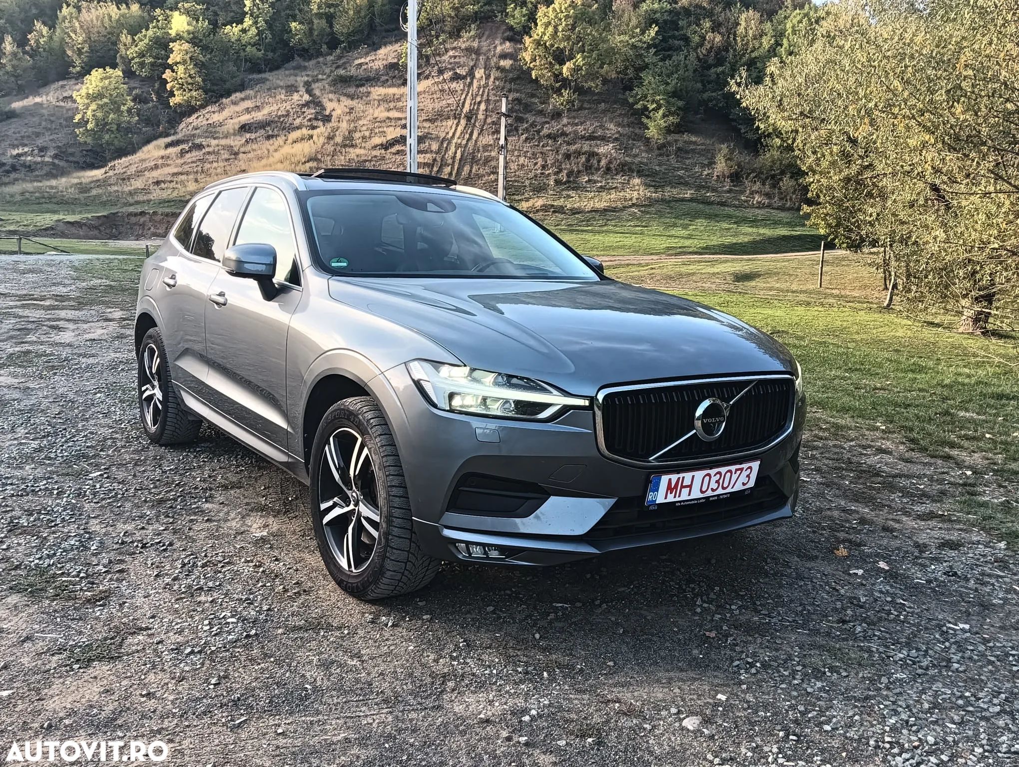 Volvo XC 60 B4 D AWD Geartronic Momentum - 1