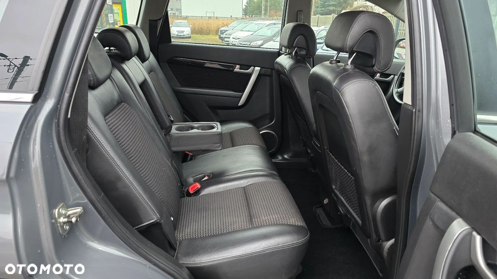 Mitsubishi Outlander ver-2-0-invite-2wd - 18