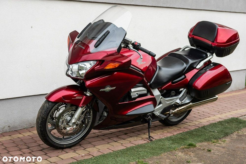 Honda ST - 7