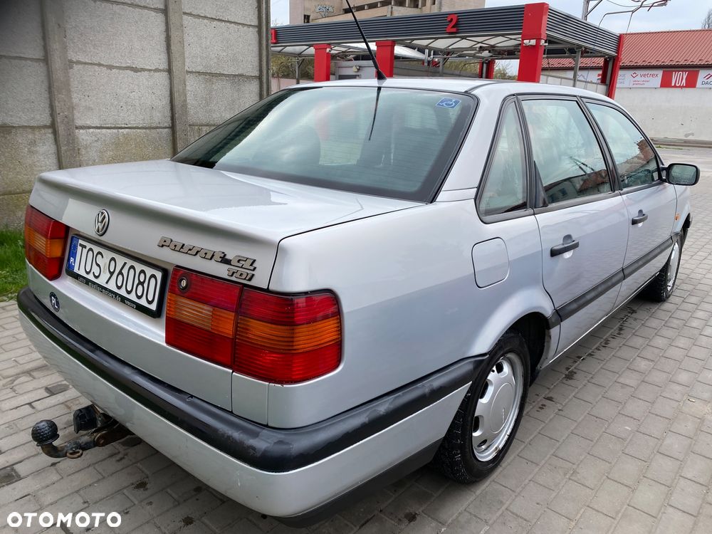 Volkswagen Passat 1.9 TDI GL - 6