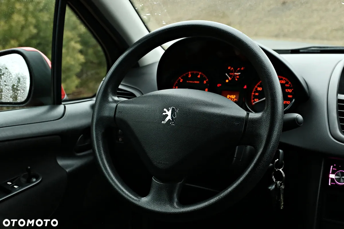Peugeot 207 1.4 Access - 35