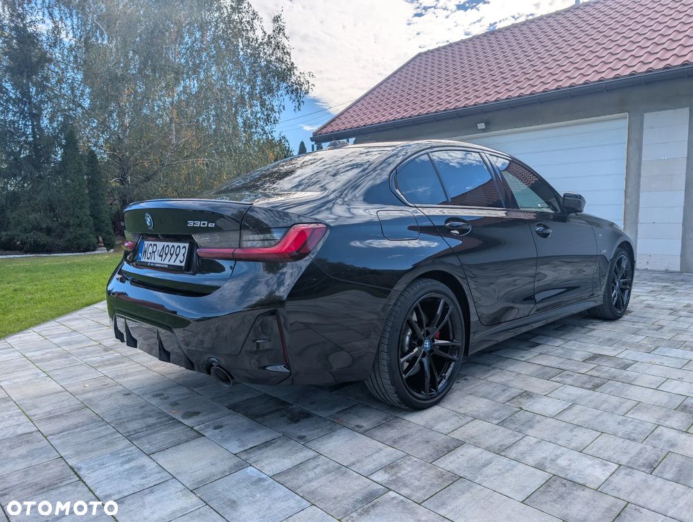 BMW Seria 3 2023 photo 3