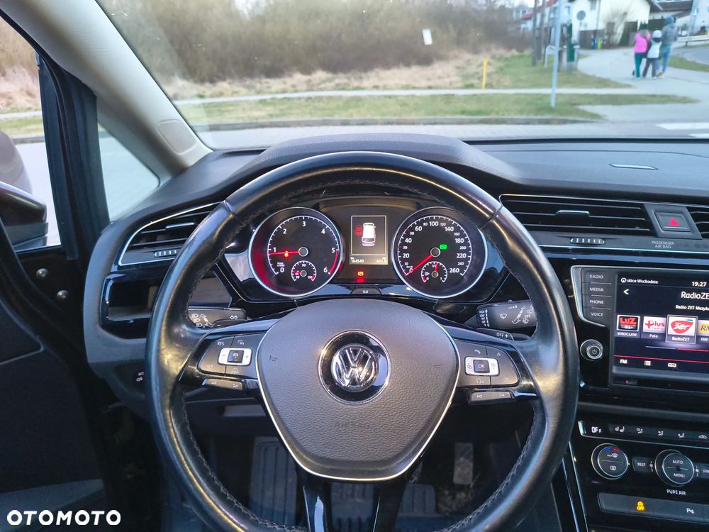 Volkswagen Touran 2.0 TDI BMT Comfortline DSG - 8