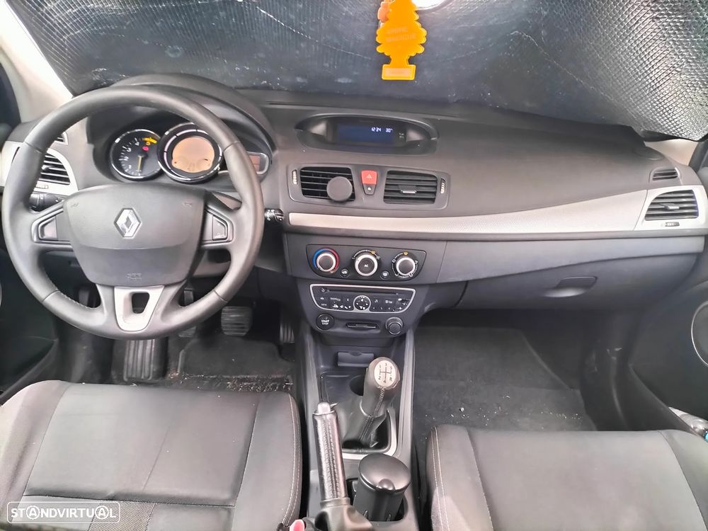 Renault Mégane 1.5 dCi Confort - 8