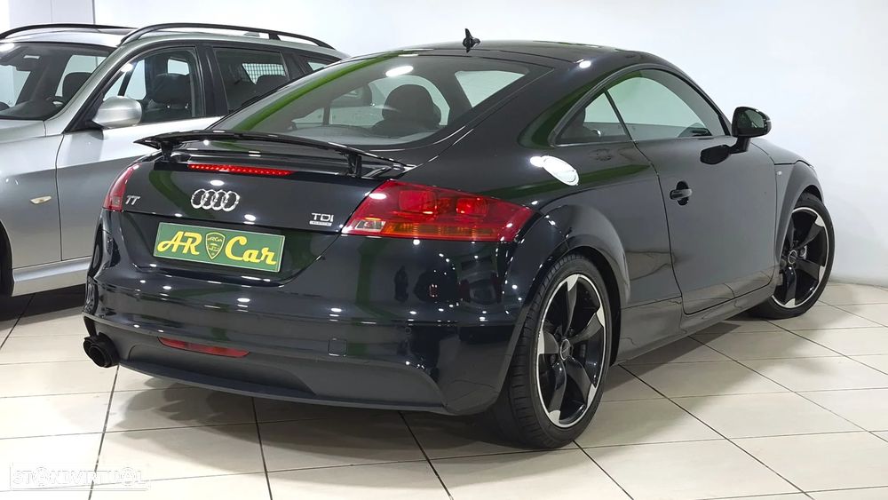 Audi TT Coupé 2.0 TDI quattro S-line - 4