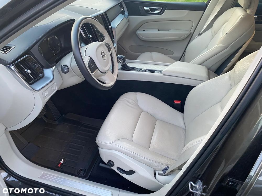 Volvo XC 60 D4 AWD Geartronic Momentum - 15