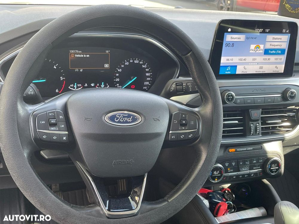 Ford Focus - 2