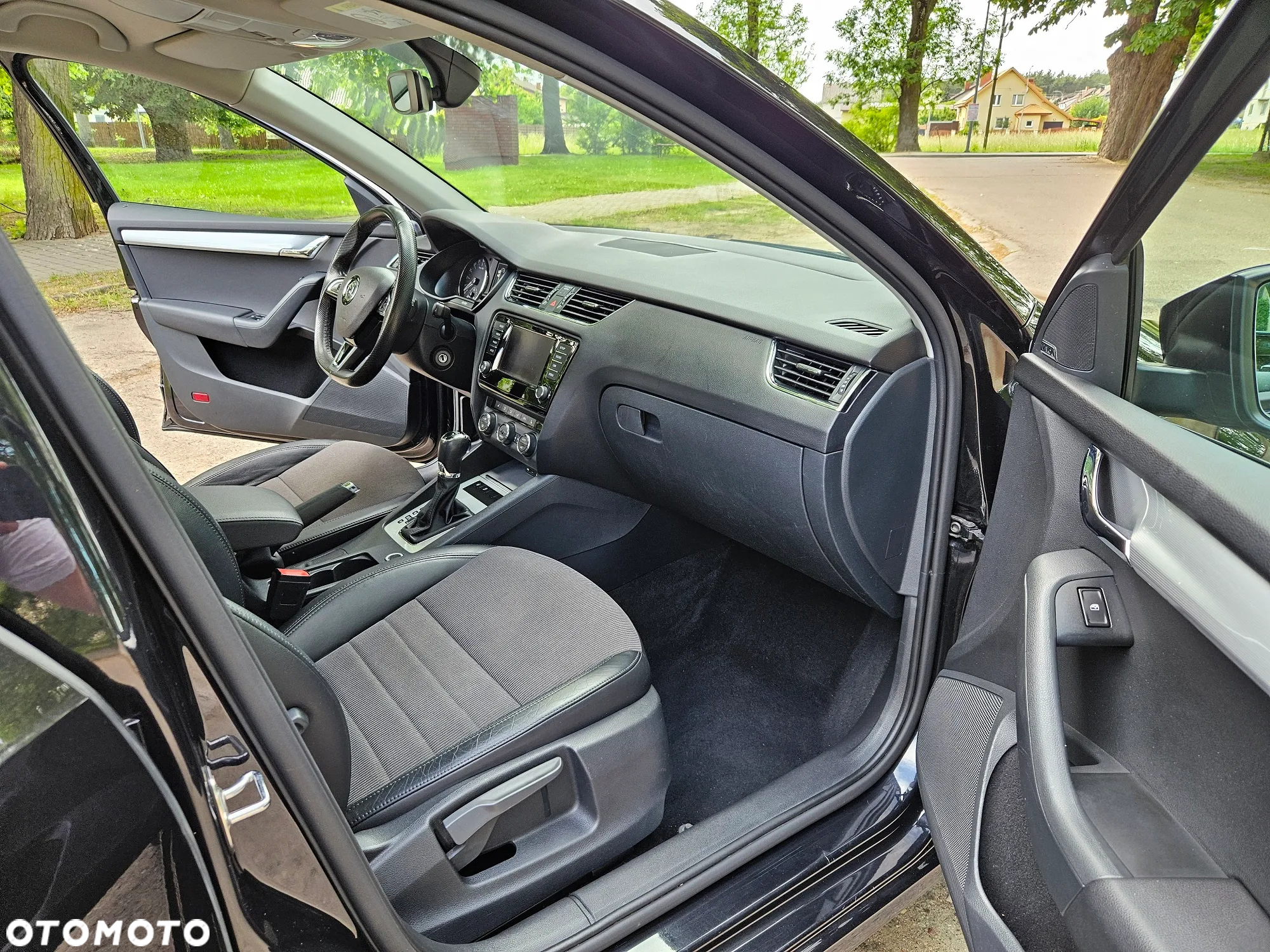 Skoda Octavia Combi 1.6 TDI (Green tec) DSG Style - 31
