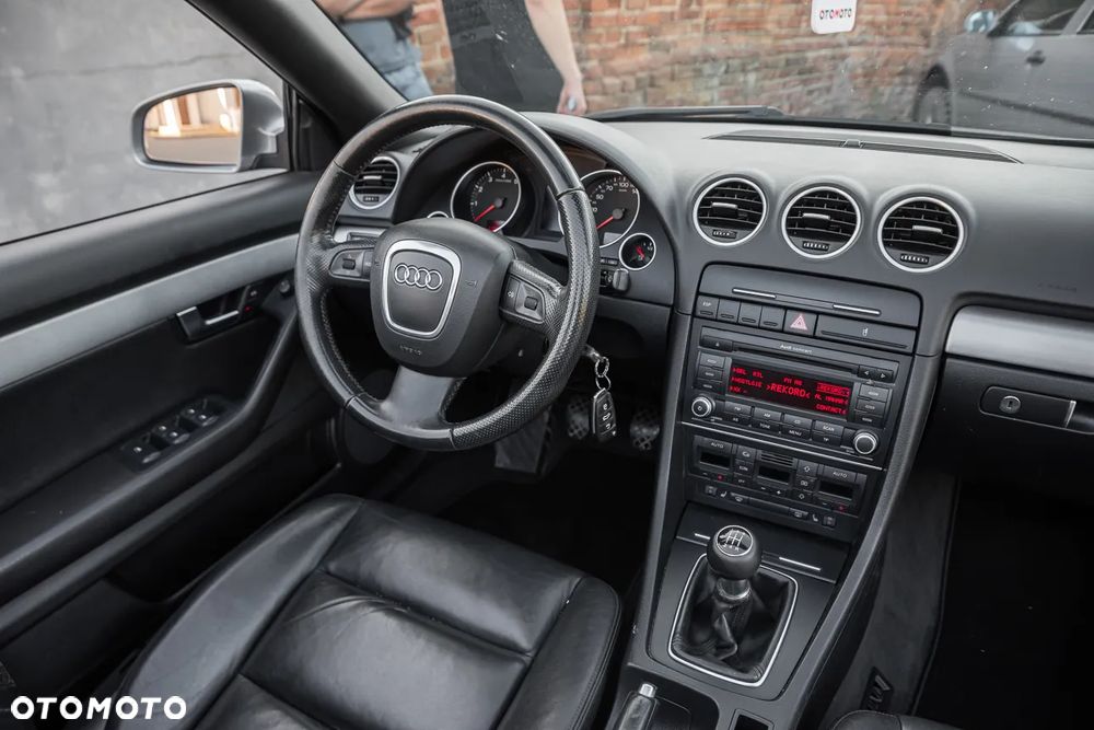 Audi A4 Cabrio 1.8 T - 25