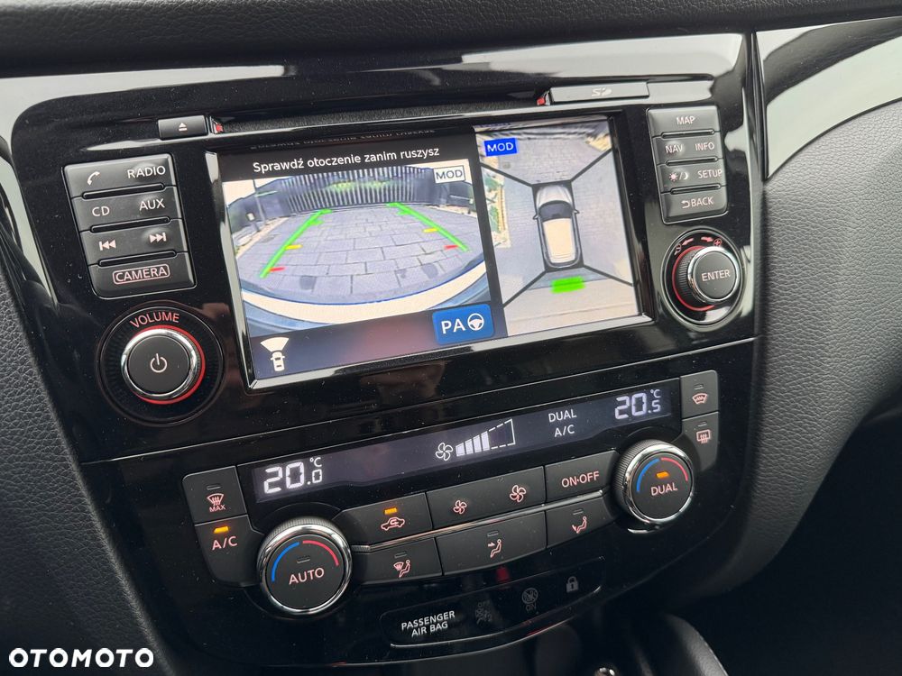 Nissan Qashqai 1.6 dCi TEKNA+ - 32