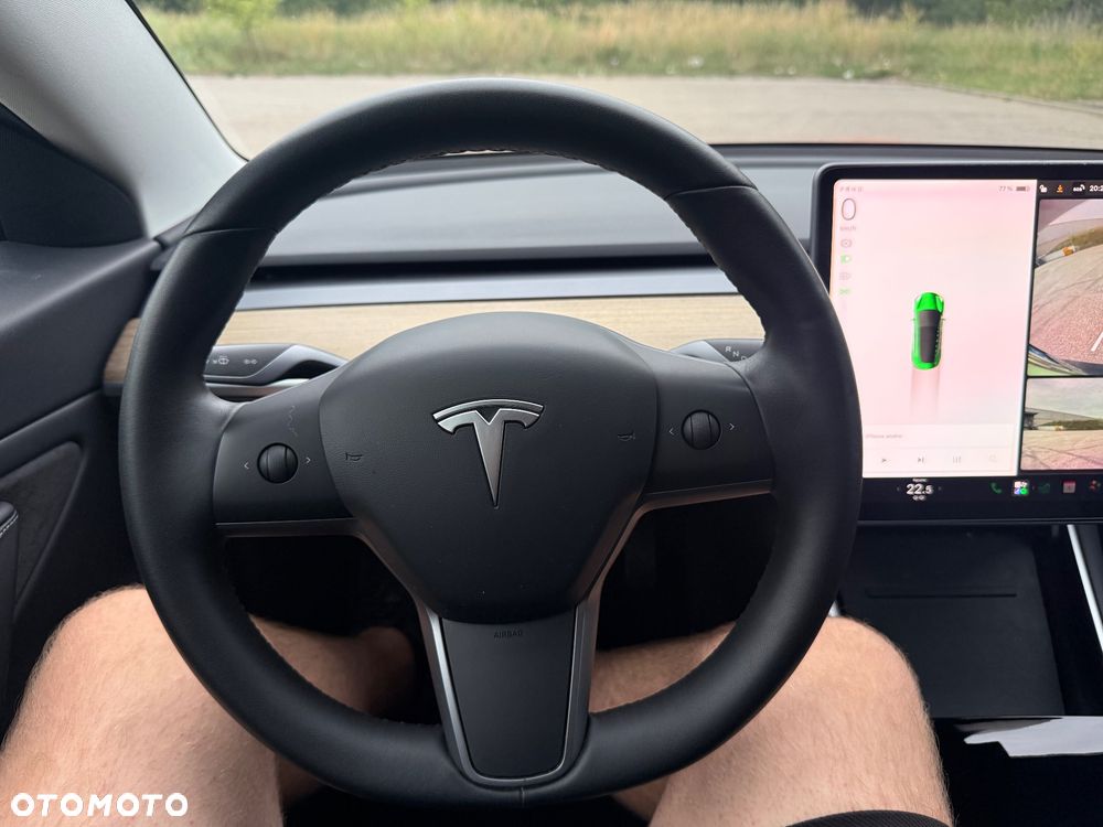 Tesla Model 3 - 31