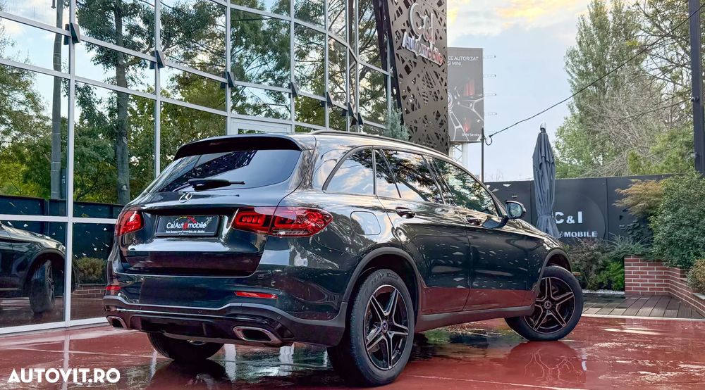 Mercedes-Benz GLC 300 4MATIC MHEV - 25