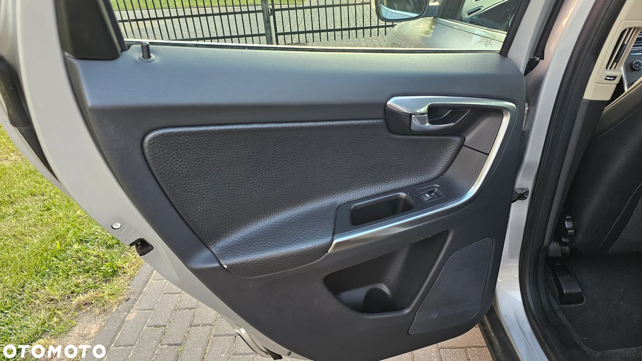 Volvo XC 60 D3 Drive-E Summum - 28