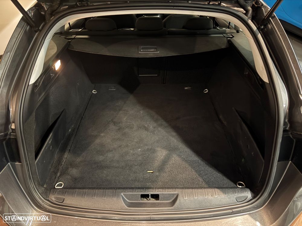 Peugeot 308 SW BlueHDi 130 Stop & Start Active - 38