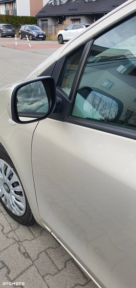 Toyota Yaris 1.33 Luna - 12