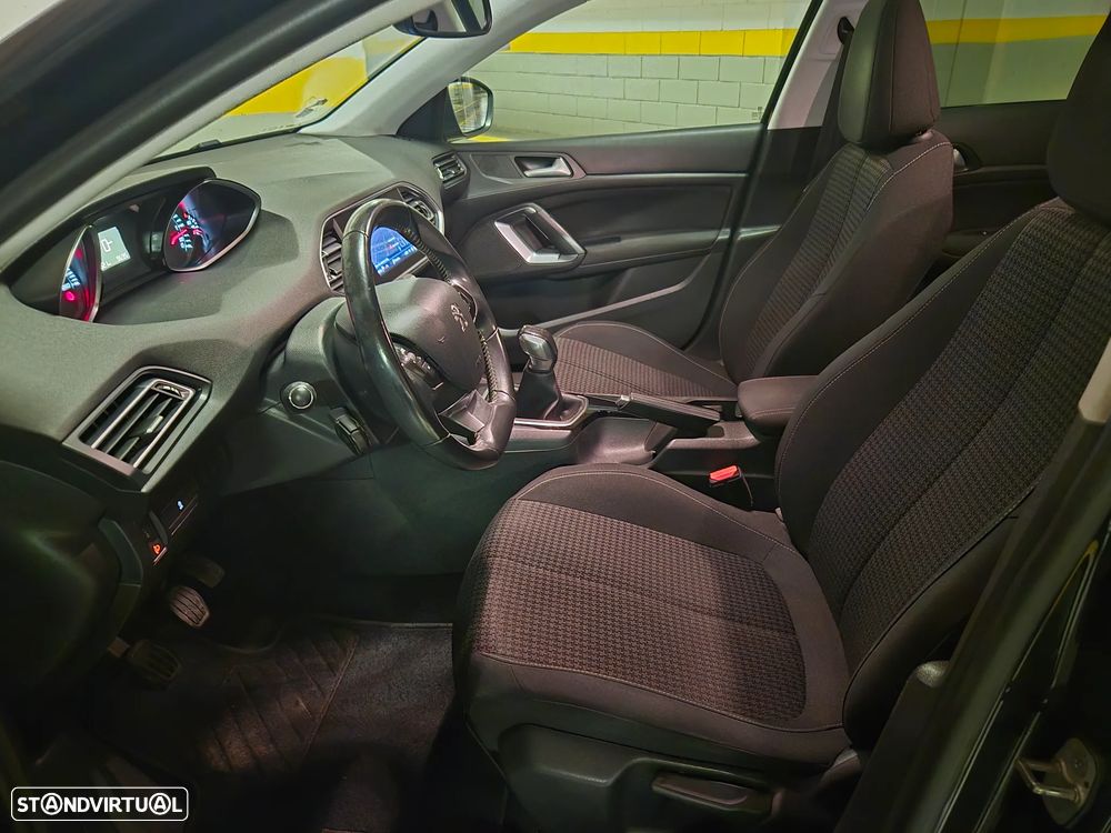 Peugeot 308 SW 1.6 BlueHDi Style - 25