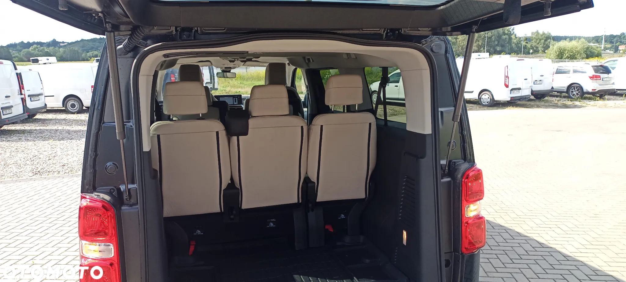 Toyota Proace Verso 2.0 D4-D Long VIP - 19