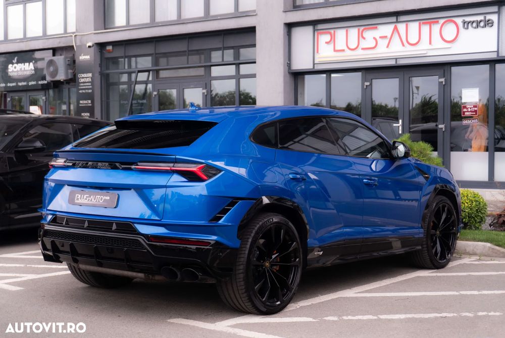 Lamborghini URUS - 13