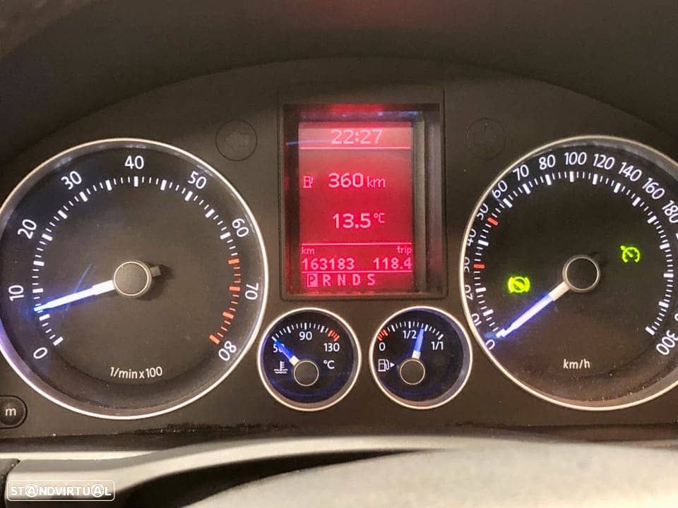 VW Golf R32 4Motion DSG - 8