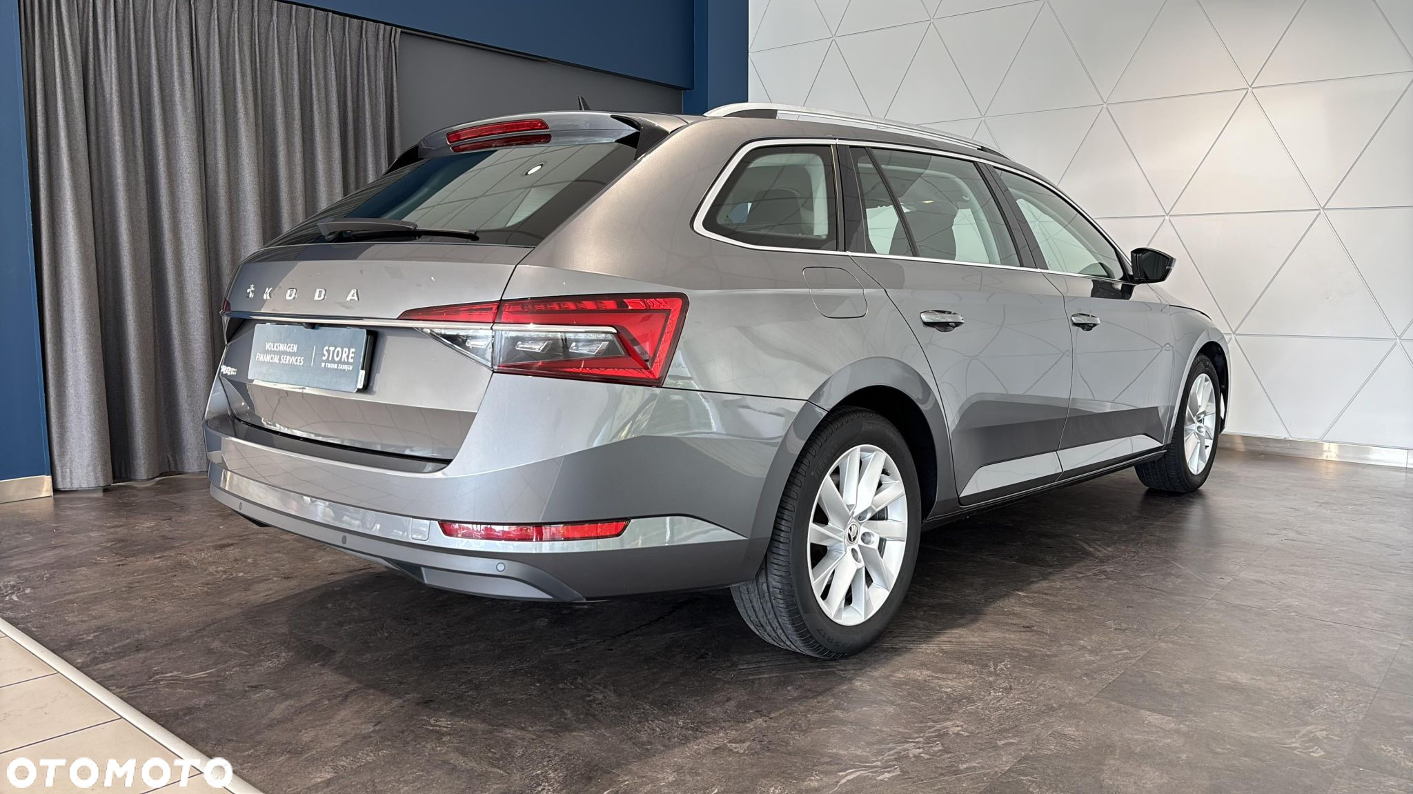 Skoda Superb 2.0 TDI SCR Ambition DSG - 5
