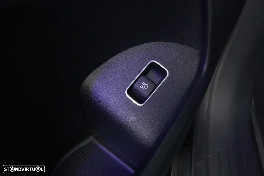 Mercedes-Benz GLE 300 d 4Matic - 37
